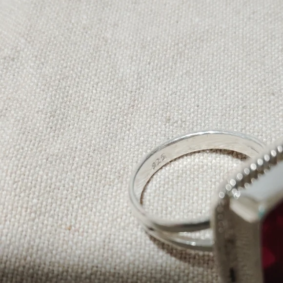 Sterling Silver 925 Ring With Red Gem Stone - Picture 5 of 9